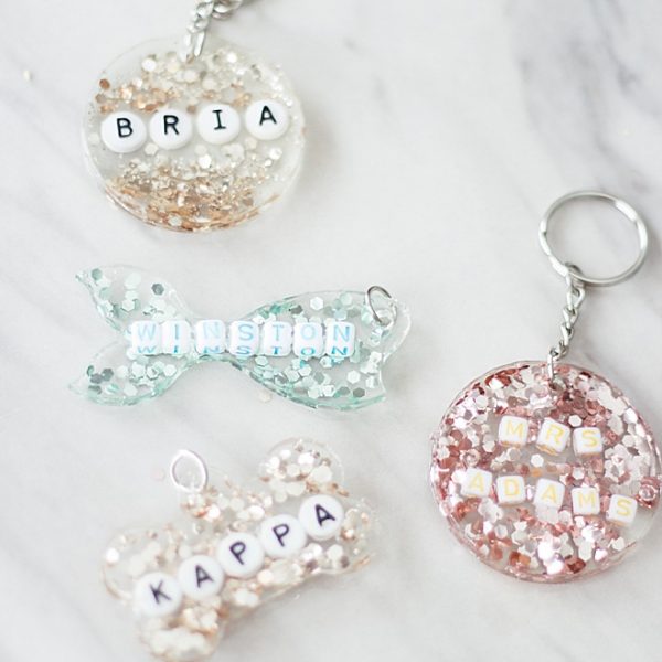 DIY Glitter Resin Name Tag For Everyone